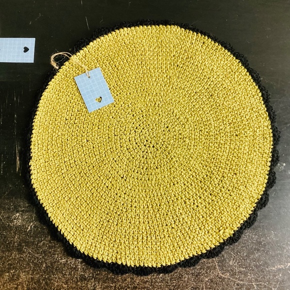 Crochet Ruffia Round Scalloped Placemats Set Of 4 Green Black Handcrafted 15” - Picture 8 of 9